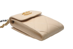極美品 CHANEL シャネル フォンホルダー フォンポーチ AP1773 30番台 ココマーク ラムスキン キルティング ベージュ 中古 4b011912