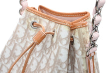 Load image into Gallery viewer, Christian Dior クリスチャンディオール チェーンハンドバッグ 03-BO-0017 トロッター柄 PVC レザー シルバー金具 巾着 美品 中古 4b012344
