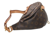 Load image into Gallery viewer, 極美品 LOUIS VUITTON ルイ ヴィトン バムバッグMM ショルダーバッグ M43644 ブラウン モノグラムキャンバス レザー ゴールド金具 中古 4b012247