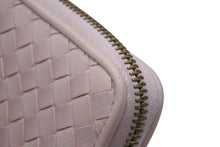 Load image into Gallery viewer, 極美品 Bottega Veneta ボッテガヴェネタ コインケース イントレチャート イタリア製 レザー ピンク ゴールド金具 中古 4b011880