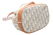 Load image into Gallery viewer, Christian Dior クリスチャンディオール チェーンハンドバッグ 03-BO-0017 トロッター柄 PVC レザー シルバー金具 巾着 美品 中古 4b012344