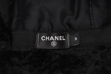 Load image into Gallery viewer, 新品未使用 CHANEL シャネル チャプカ帽子 2025-2026AW AAB266 B21494 U2819 ツイード スパンコール ブラック グレー ゴールド金具 中古 4b012352