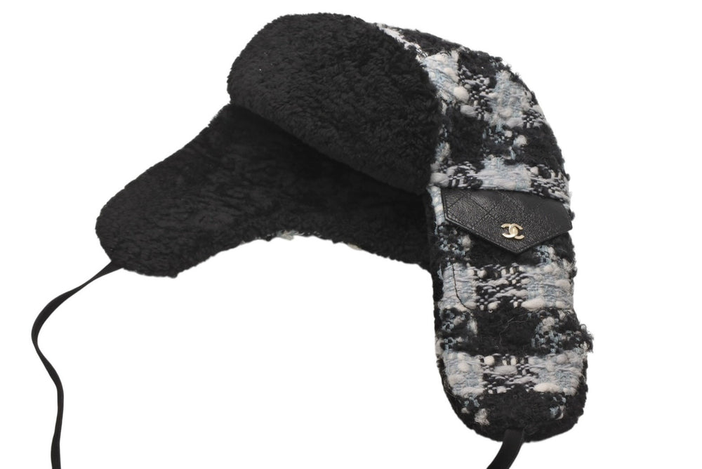 New and unused CHANEL Chapka Hat 2025-2026AW AAB266 B21494 U2819 Tweed Sequins Black Gray Gold Hardware Used 4b012352