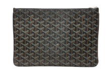 Load image into Gallery viewer, 極美品 GOYARD ゴヤール セナMM クラッチバッグ ヘリンボーン柄 ブラック ブラウン PVC レザー 中古 4b012357