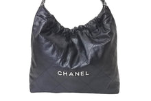 Load image into Gallery viewer, 極美品 CHANEL シャネル シャネル22 ハンドバッグ ランダム番台 シャイニー カーフスキン シルバー金具 中古 4b001238