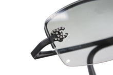 Load image into Gallery viewer, 極美品 CHANEL シャネル ハーフリム サングラス アイウェア 4093-B c.170/11 サイズ56□16 130 ココマーク ラインストーン ブラック 中古 4b012411