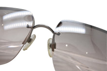 Load image into Gallery viewer, CHANEL シャネル リムレス サングラス アイウェア 4107-B サイズ62□15 125 ココマーク レッド ブルー 美品 中古 4b012413