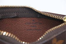 Load image into Gallery viewer, LOUIS VUITTON ルイヴィトン モノグラム ポシェット クレ コインケース 小銭入れ M62650 ロゴ ブラウン 美品 中古 4b013439