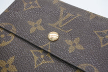 Load image into Gallery viewer, LOUIS VUITTON ルイヴィトン モノグラム ポルトフォイユエリーズ Wホック 二つ折り財布 M61654 ブラウン 美品 中古 4b013436