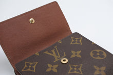 Load image into Gallery viewer, LOUIS VUITTON ルイヴィトン モノグラム ポルトフォイユエリーズ Wホック 二つ折り財布 M61654 ブラウン 美品 中古 4b013436