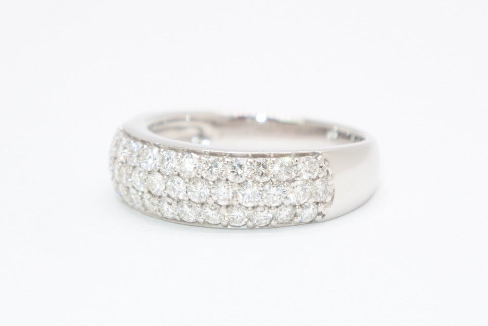 新品未使用 プラチナ リング 指輪 1.05ct 重量約7.12g サイズ13号 Pt900刻印 パヴェ ダイヤモンド シルバー クリア 中古 4b013448