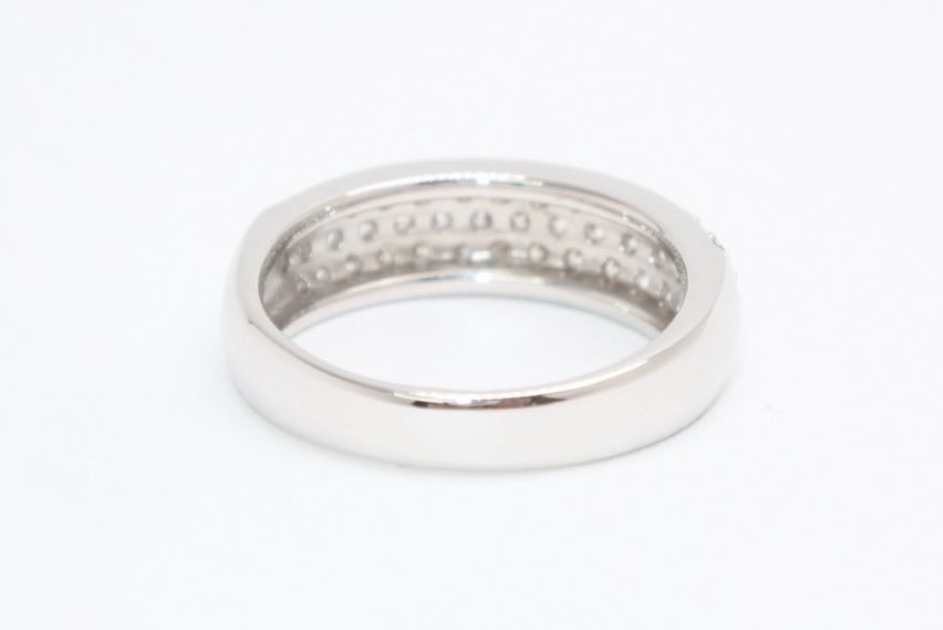 New and unused platinum ring 1.05ct Weight approx. 7.12g Size 13 Pt900 engraved Pave Diamond Silver Clear Used 4b013448