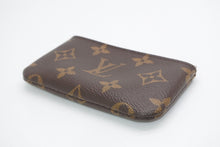 Load image into Gallery viewer, LOUIS VUITTON ルイヴィトン モノグラム ポシェット クレ コインケース 小銭入れ M62650 ロゴ ブラウン 美品 中古 4b013439