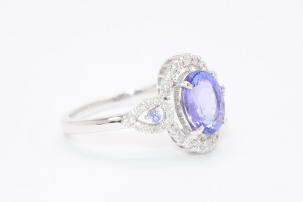 新品未使用 K18ホワイトゴールド リング 指輪 タンザナイト メレダイヤモンド 1.0ct 0.22ct 重量約3.50g K18WG刻印 サイズ13号 中古 4b013449