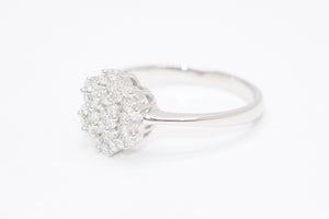新品未使用 K18WG リング 指輪 0.5ct 重量約2.80g サイズ15号 ホワイトゴールド パヴェ ダイヤモンド シルバー クリア 中古 4b013450