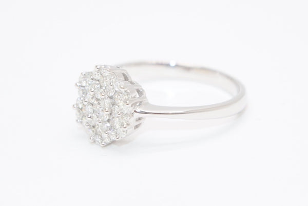 新品未使用 K18WG リング 指輪 0.5ct 重量約2.80g サイズ15号 ホワイトゴールド パヴェ ダイヤモンド シルバー クリア 中古 4b013450