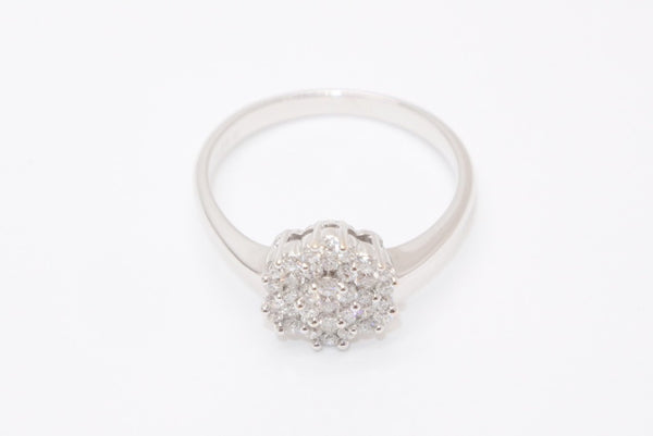 新品未使用 K18WG リング 指輪 0.5ct 重量約2.80g サイズ15号 ホワイトゴールド パヴェ ダイヤモンド シルバー クリア 中古 4b013450