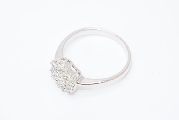 新品未使用 K18WG リング 指輪 0.5ct 重量約2.80g サイズ15号 ホワイトゴールド パヴェ ダイヤモンド シルバー クリア 中古 4b013450