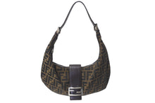 画像をギャラリービューアに読み込む, FENDI フェンディ クロワッサン ハーフムーン ワンショルダーバッグ ハンドバッグ ズッカ キャンバス ブラウン シルバー金具 美品 中古 4c076363