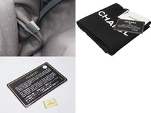 Load image into Gallery viewer, 新品同様 激レア シャネル CHANEL A92352 2014年コレクション グラフィティ ペイント リュック グレー アクト2 中古 4b012722