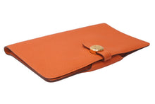 Load image into Gallery viewer, 極美品 HERMES エルメス 二つ折り財布 長財布 ドゴンMM トリヨンクレマンス 刻印不鮮明 オレンジ ゴールド金具 中古 4b012827