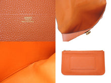 Load image into Gallery viewer, 極美品 HERMES エルメス 二つ折り財布 長財布 ドゴンMM トリヨンクレマンス 刻印不鮮明 オレンジ ゴールド金具 中古 4b012827