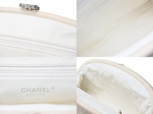 CHANEL シャネル クラッチバッグ ポーチ 11番台 ココマーク キスロック ラムスキン ホワイト キルティング シルバー金具 美品 中古 4b012865