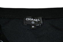 Load image into Gallery viewer, 新品未使用 CHANEL シャネル LOOK28 ルック28 タイトスカート P78612V71253 サイズ36 ココマーク カメリア ブラック 中古 4b012913