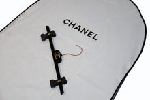 Load image into Gallery viewer, 新品未使用 CHANEL シャネル LOOK28 ルック28 タイトスカート P78612V71253 サイズ36 ココマーク カメリア ブラック 中古 4b012913