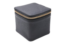 Load image into Gallery viewer, 極美品 FRAGMENT DESIGN×bijou de m フラグメント デザイン accessorycase アクセサリーケース 小物入れ ブラック ゴールド金具 中古 4b011488