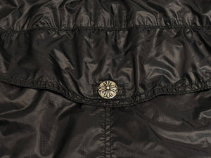 極美品 CHROME HEARTS クロムハーツ ANIMAL BOY ラージダガー ナイロン ジャケット クロスパッチ サイズS 中古 4b013049
