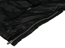 Load image into Gallery viewer, 極美品 CHROME HEARTS クロムハーツ ANIMAL BOY ラージダガー ナイロン ジャケット クロスパッチ サイズS 中古 4b013049
