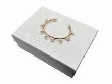 Load image into Gallery viewer, 極美品 Bijou de M ビジュードエム Dot pearl bangle ドットパールバングル サイズS 重量約11.0g シルバー925 K18コーティング パール 中古 4b001300