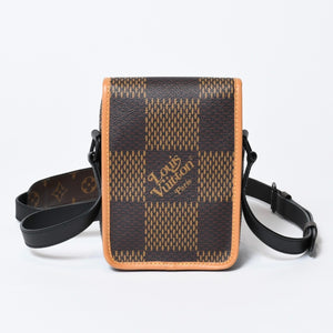 極美品 LOUIS VUITTON ルイヴィトン アマゾン メッセンジャーショルダーバッグ N40357 ダミエジャイアント NIGO LVスクエアード 中古 4b013599