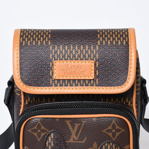 極美品 LOUIS VUITTON ルイヴィトン アマゾン メッセンジャーショルダーバッグ N40357 ダミエジャイアント NIGO LVスクエアード 中古 4b013599
