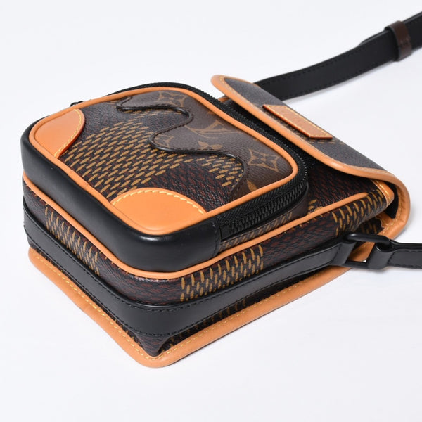 極美品 LOUIS VUITTON ルイヴィトン アマゾン メッセンジャーショルダーバッグ N40357 ダミエジャイアント NIGO LVスクエアード 中古 4b013599