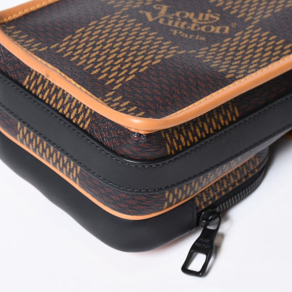 極美品 LOUIS VUITTON ルイヴィトン アマゾン メッセンジャーショルダーバッグ N40357 ダミエジャイアント NIGO LVスクエアード 中古 4b013599