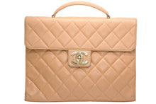 Load image into Gallery viewer, CHANEL シャネル ブリーフケース ビジネスバッグ A02794 ココマーク キャビアスキン ベージュ ゴールド金具 良品 中古 4b012454
