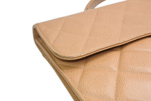 Load image into Gallery viewer, CHANEL シャネル ブリーフケース ビジネスバッグ A02794 ココマーク キャビアスキン ベージュ ゴールド金具 良品 中古 4b012454