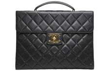 Load image into Gallery viewer, CHANEL シャネル ブリーフケース ビジネスバッグ A20794 2番台 ココマーク キャビアスキン ブラック ゴールド金具 美品 中古 4b013022