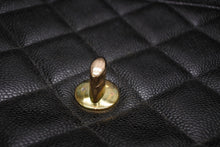 Load image into Gallery viewer, CHANEL シャネル ブリーフケース ビジネスバッグ A20794 2番台 ココマーク キャビアスキン ブラック ゴールド金具 美品 中古 4b013022