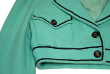 Load image into Gallery viewer, CHANEL シャネル VINTAGE ヴィンテージ 95SS クロップジャケット P04841V04037 ココマーク ツイード グリーン 美品 中古 4b013155