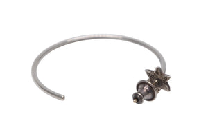 CHROME HEARTS クロムハーツ HOOP W/CUT STAR スターフープピアス 重量約2.2g 98/925刻印 シルバ−925 片耳用 美品 中古 4b013162