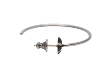 Load image into Gallery viewer, CHROME HEARTS クロムハーツ HOOP W/CUT STAR スターフープピアス 重量約2.2g 98/925刻印 シルバ−925 片耳用 美品 中古 4b013162