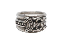 Load image into Gallery viewer, CHROME HEARTS クロムハーツ DAGGER RING ダガーリング 重量約14.6g サイズ16号 スターリングシルバー 美品 中古 4b013062