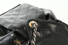 Load image into Gallery viewer, 新品未使用 CHANEL シャネル CHANEL 25 ラージ ハンドバッグ AS5553 ランダム番台 グレインド カーフスキン ココマーク ブラック 中古 4b013080