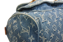 Load image into Gallery viewer, 極美品 LOUISVUITTON ルイヴィトン ネオスピーディ ハンドバッグ M95019 モノグラム デニム インディゴブルー ゴールド金具 中古 4b013168