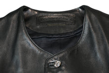 Load image into Gallery viewer, 極美品 CHROME HEARTS クロムハーツ 8B L LNG BCK 8クロスボールボタン レザーベスト サイズS ブラック 中古 4b013150