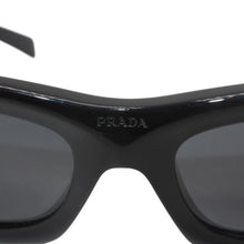 Load image into Gallery viewer, PRADA プラダ サングラス SPR 13Z キャットアイ型 セルフレーム フルリム トライアングルロゴ メタルロゴ アイウェア 1AB-5S0 美品 中古 4b013161
