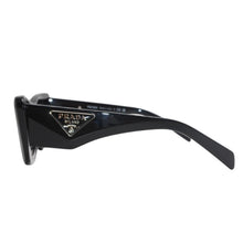 Load image into Gallery viewer, PRADA プラダ サングラス SPR 13Z キャットアイ型 セルフレーム フルリム トライアングルロゴ メタルロゴ アイウェア 1AB-5S0 美品 中古 4b013161